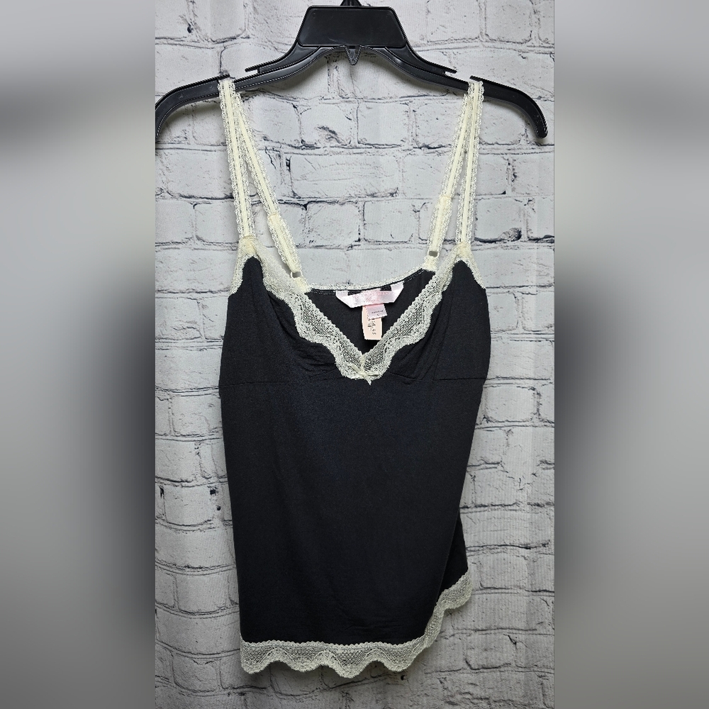 Victoria Secret's Black Lace Trim‎ Camisole Size Large